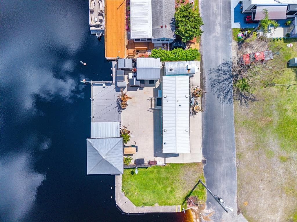 1315 PINE ISLAND DR N photo 24