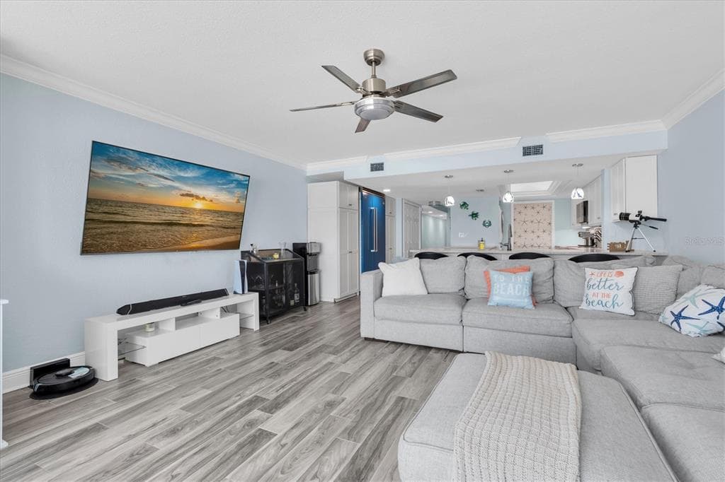 20204 GULF BOULEVARD 3 photo 9