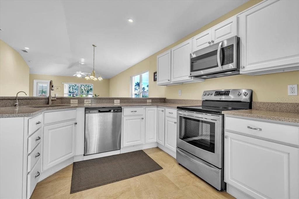 8571 GASSNER WAY photo 15