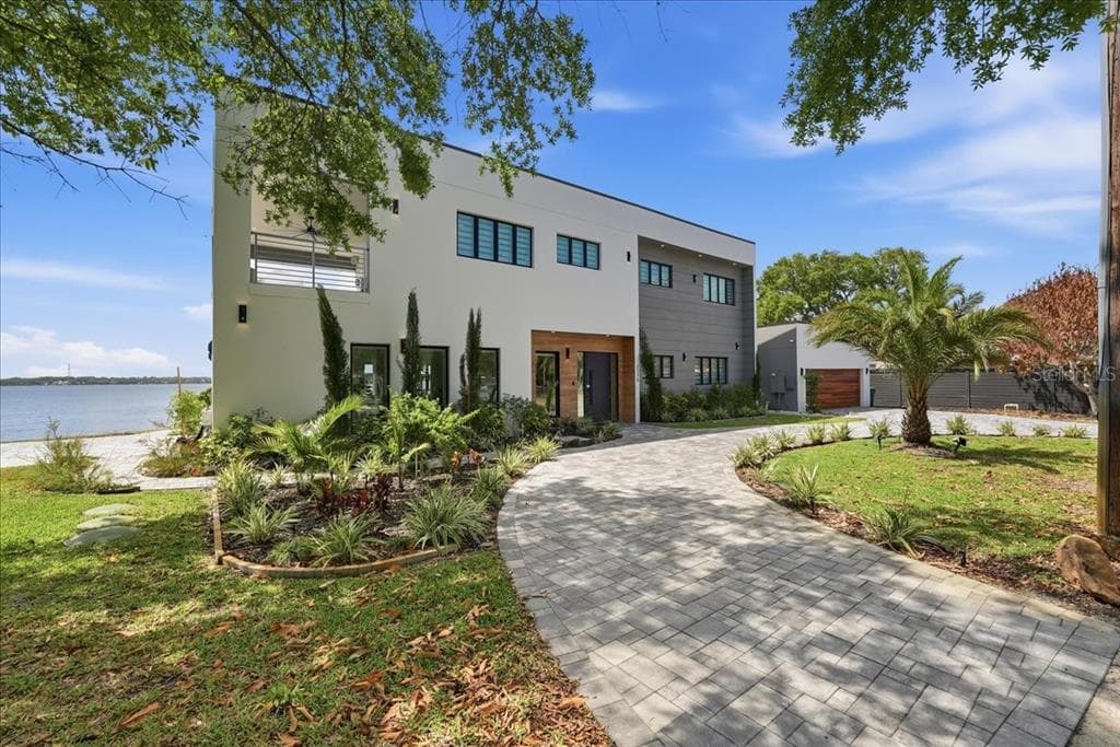2175 S TROPICAL TRAIL 3