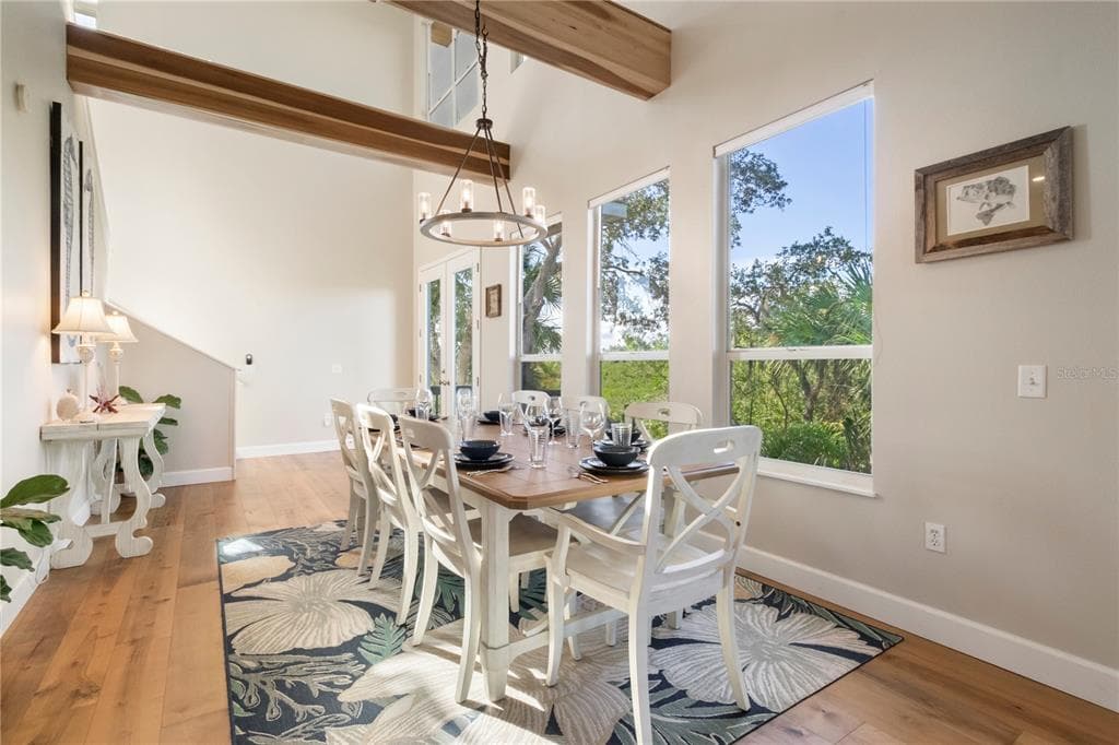 7325 HOLLY ROAD photo 9