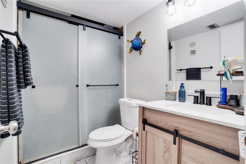 11485 OAKHURST ROAD 1100-1 photo 17