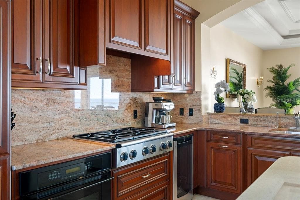 11 OCEAN DUNE CIRCLE photo 24