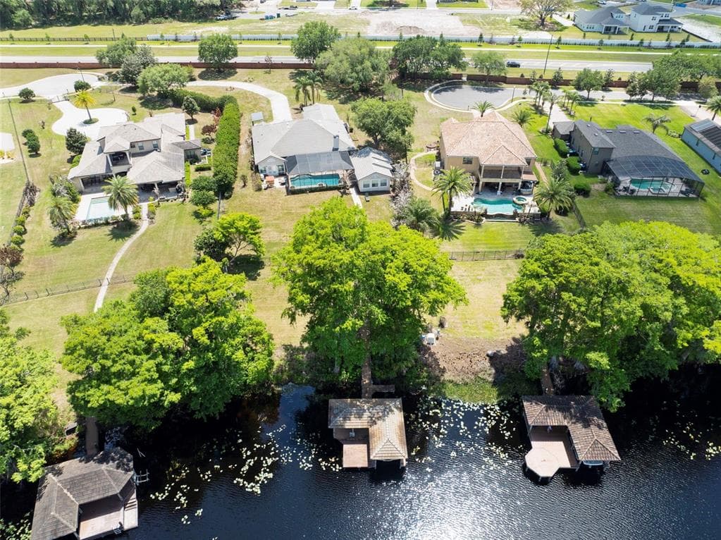 3308 LUKAS COVE 2