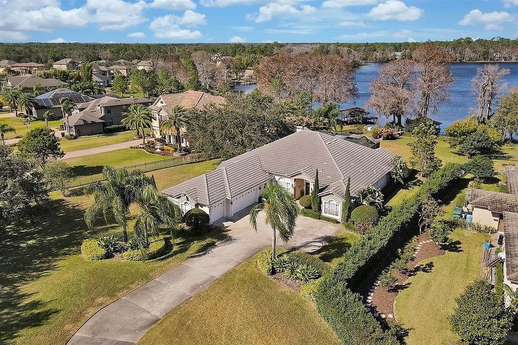 3308 LUKAS COVE 1