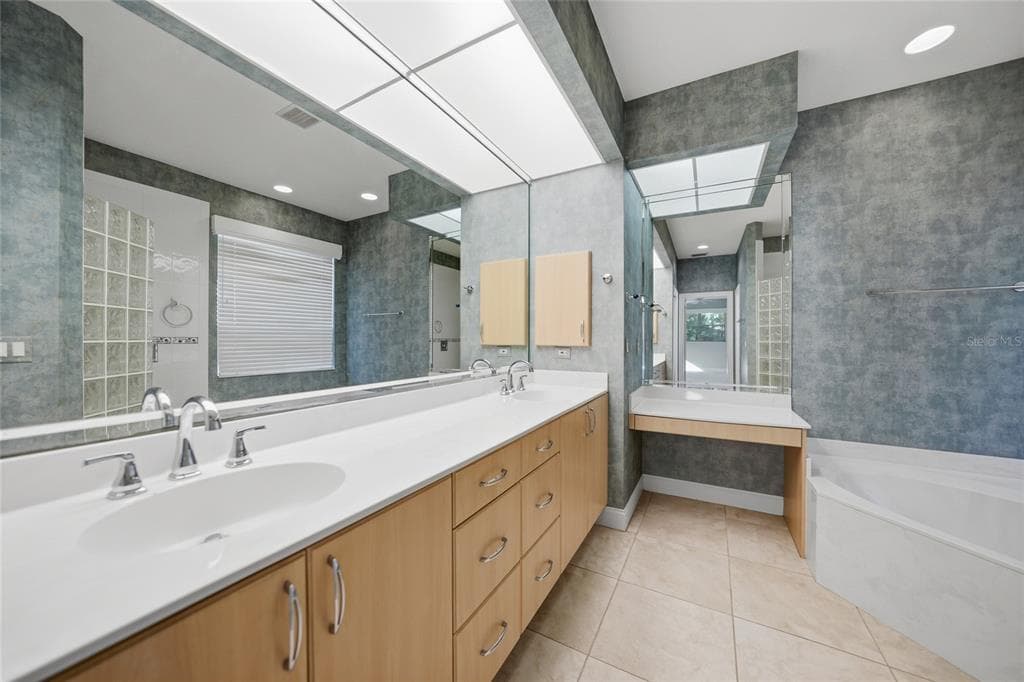 718 ANTALYA COURT photo 16