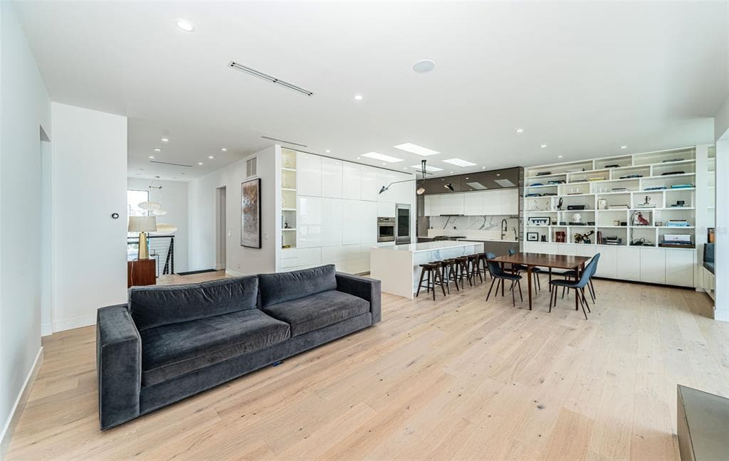 14077 N BAYSHORE DRIVE photo 8
