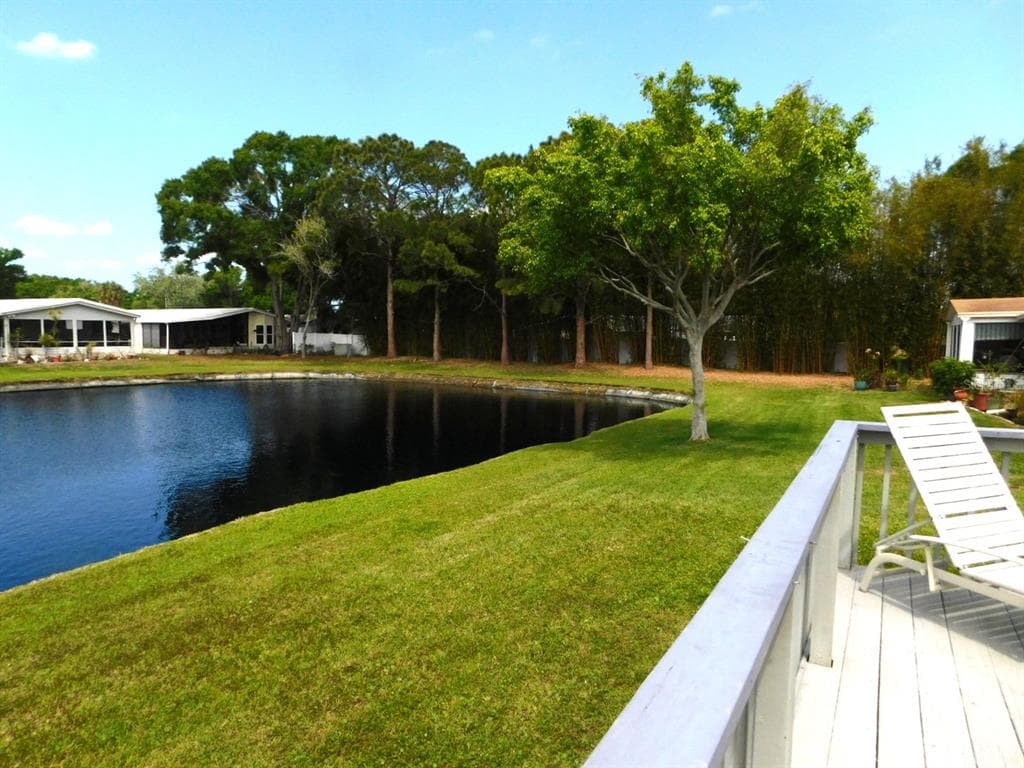 1001 STARKEY ROAD 395 photo 8