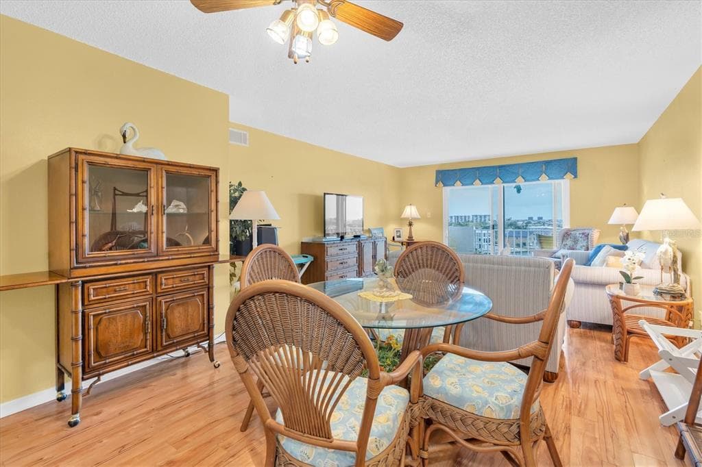 285 107TH AVENUE 701 photo 8