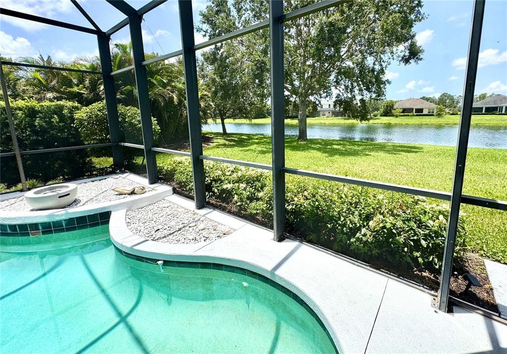 1539 ORMOND TERRACE photo 8