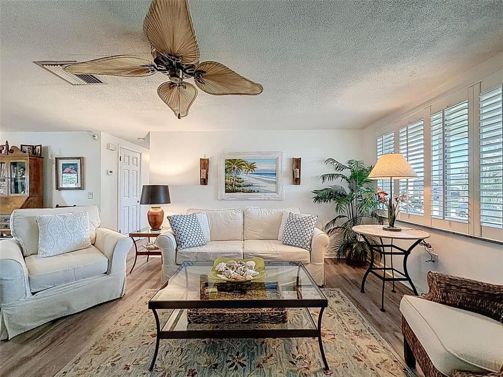 6521 LEESIDE ISLE photo 6