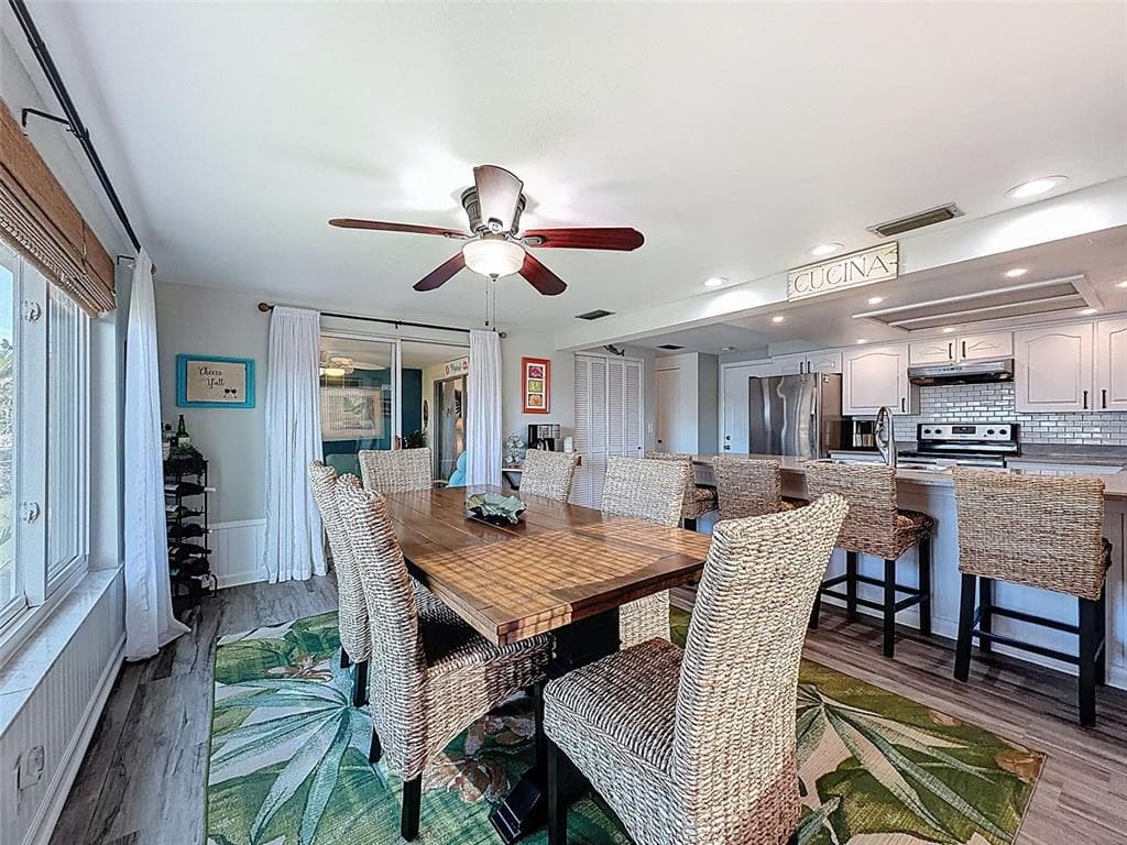 6521 LEESIDE ISLE photo 17