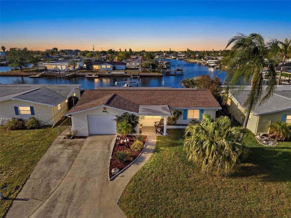6521 LEESIDE ISLE photo 1