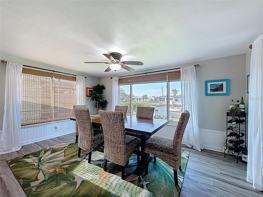 6521 LEESIDE ISLE photo 15