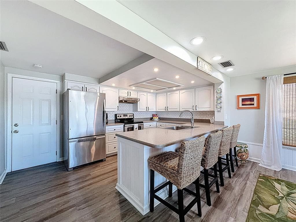 6521 LEESIDE ISLE photo 11