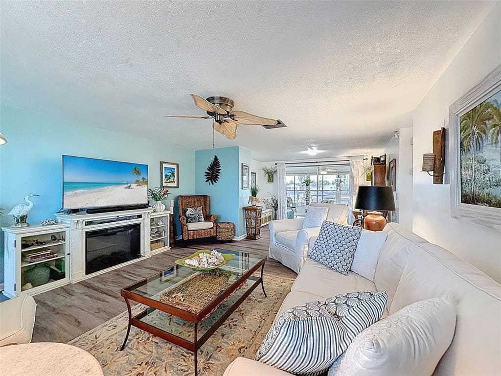 6521 LEESIDE ISLE photo 8