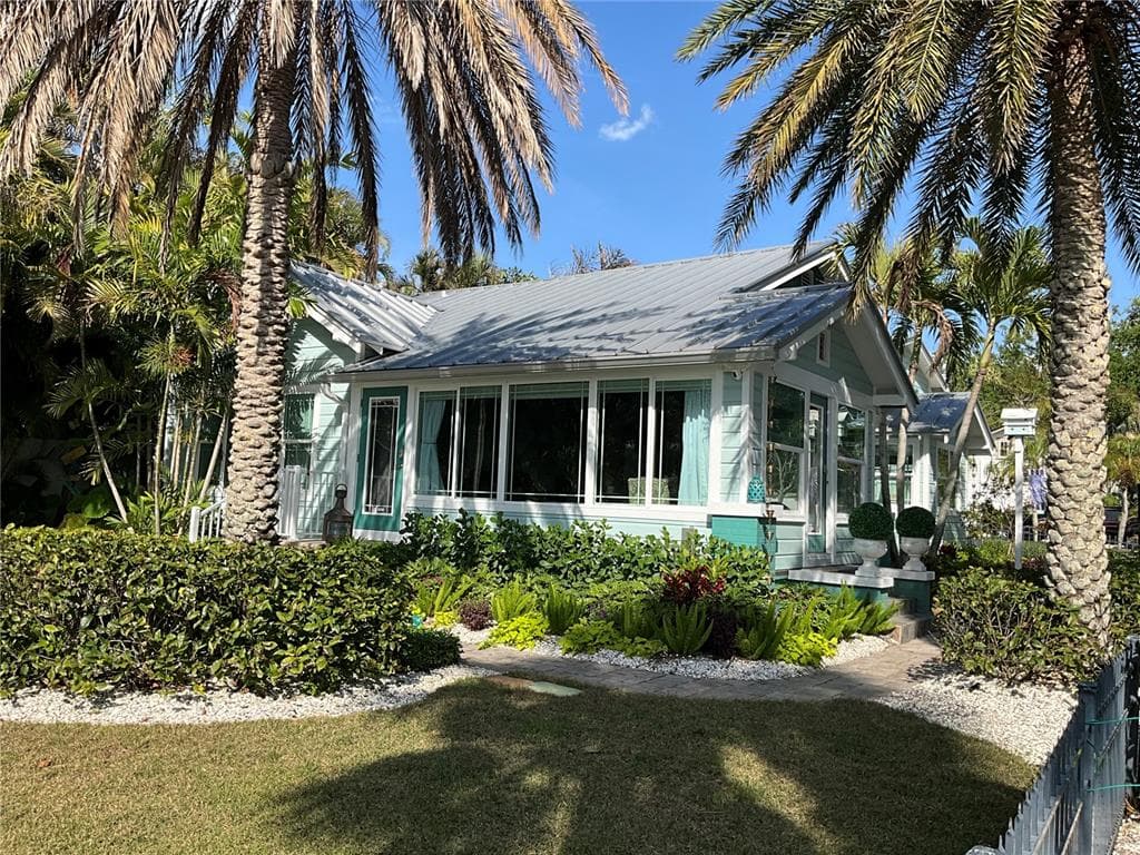 202 FAIRMONT STREET 3