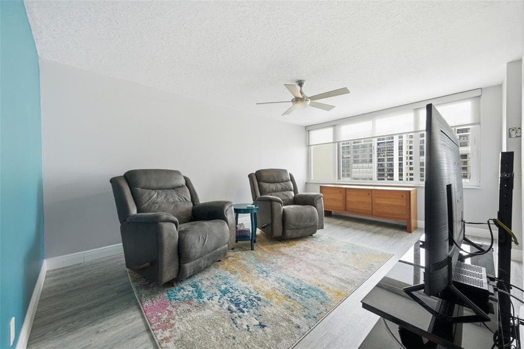1460 GULF BOULEVARD 501 photo 13