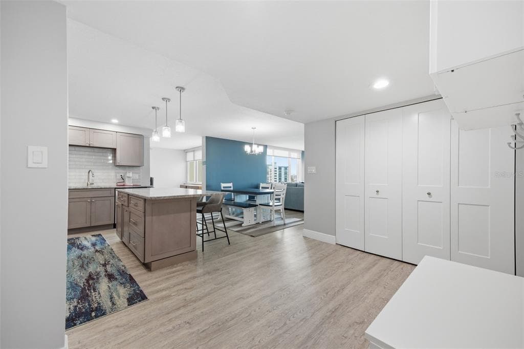 1460 GULF BOULEVARD 501 photo 12