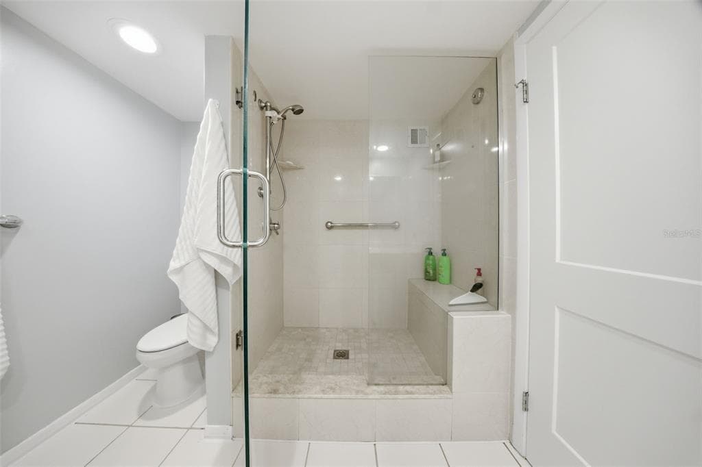 1460 GULF BOULEVARD 501 photo 24