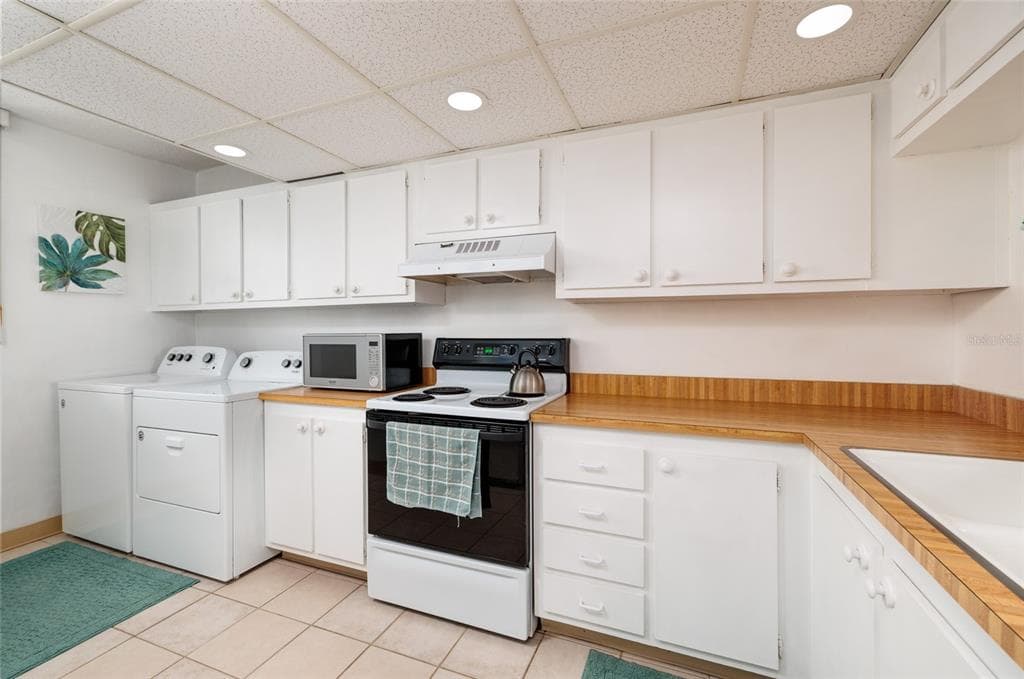 15462 GULF BOULEVARD 304 photo 14