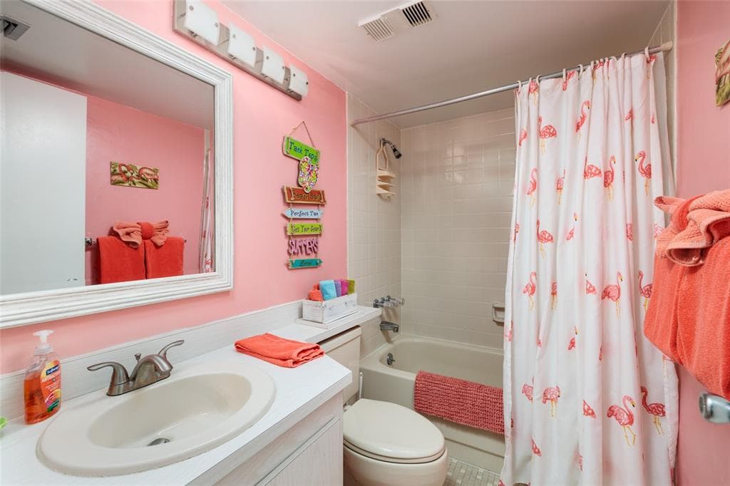 15462 GULF BOULEVARD 304 photo 21