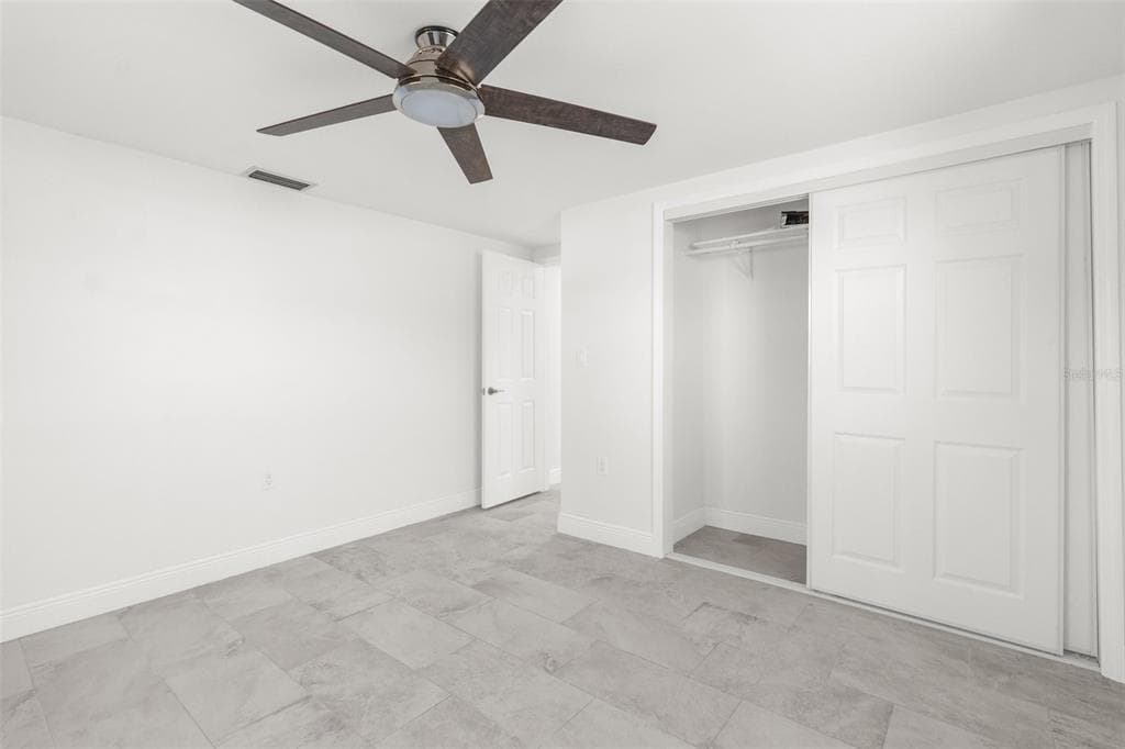 13726 MICHELLE AVENUE photo 19
