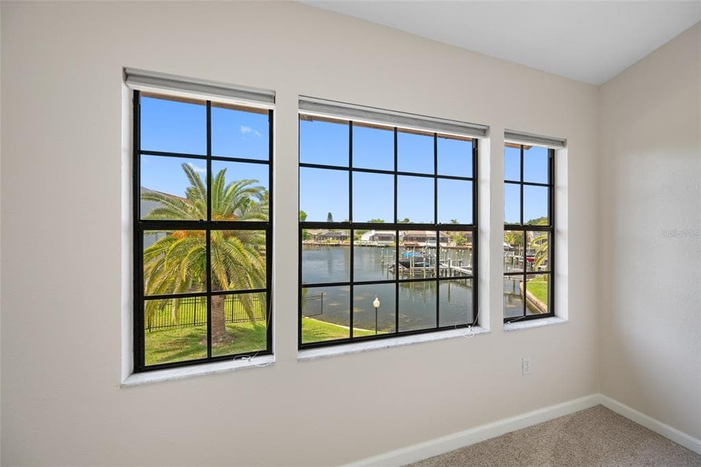 10416 SAINT TROPEZ PLACE photo 16