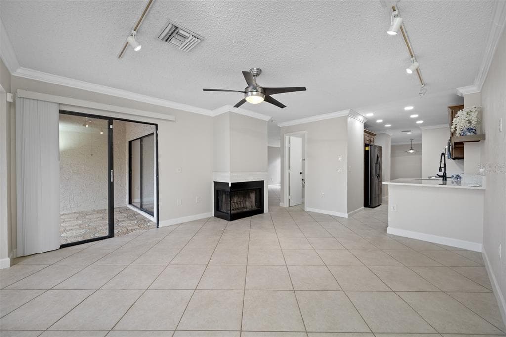 10416 SAINT TROPEZ PLACE photo 12