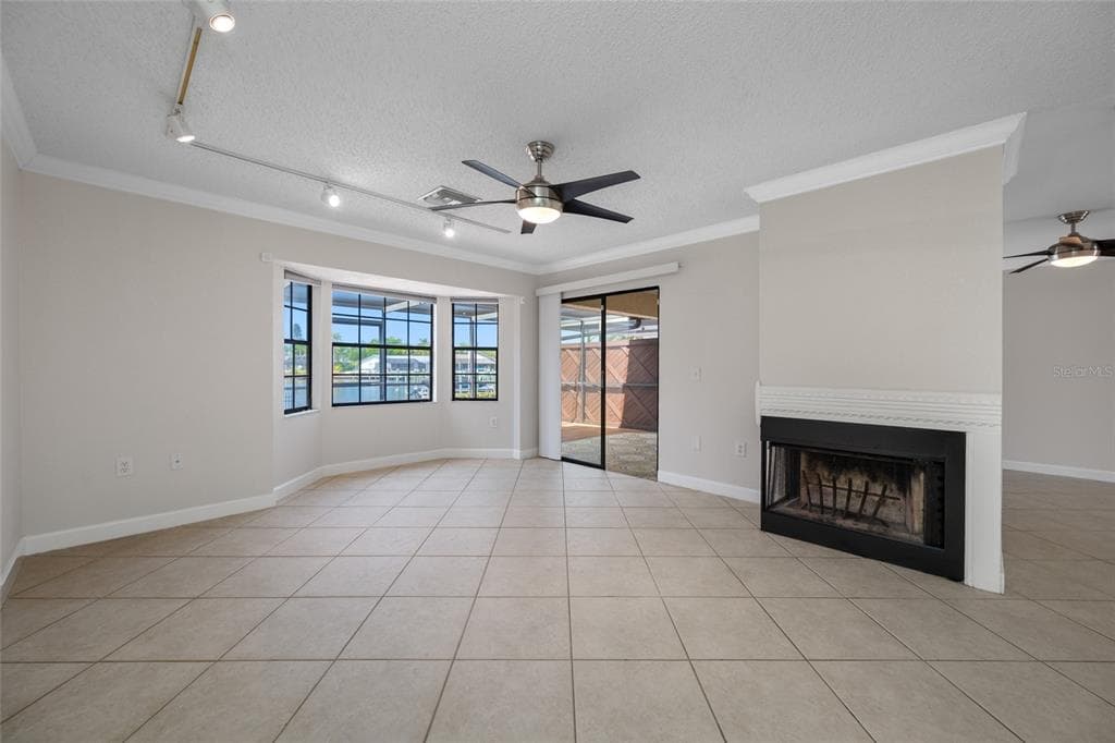 10416 SAINT TROPEZ PLACE photo 20