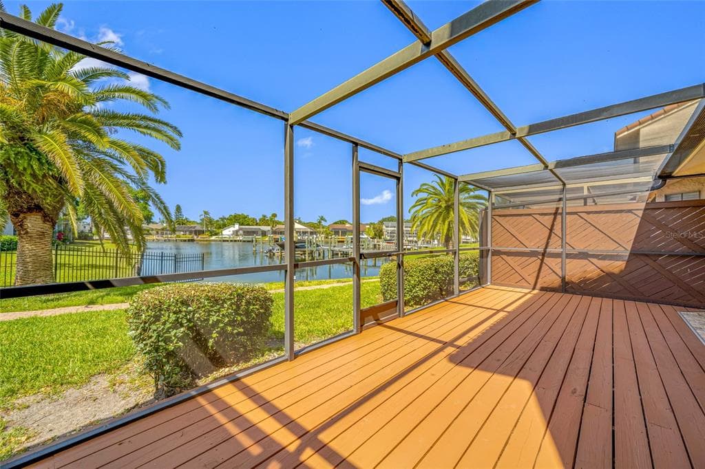 10416 SAINT TROPEZ PLACE photo 4