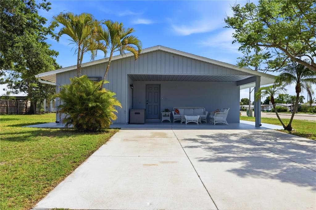 21298 MIDWAY BOULEVARD photo 2