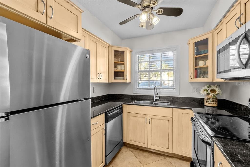 5026 COQUINA KEY DRIVE SE 5026 photo 10