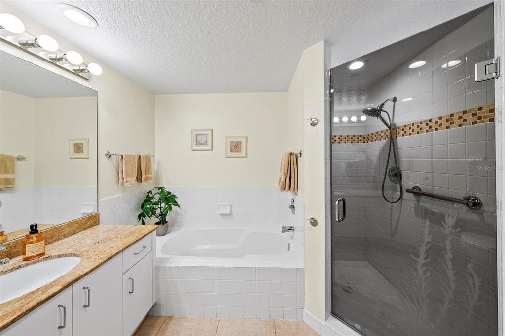 4780 DOLPHIN CAY LANE S 109 photo 20