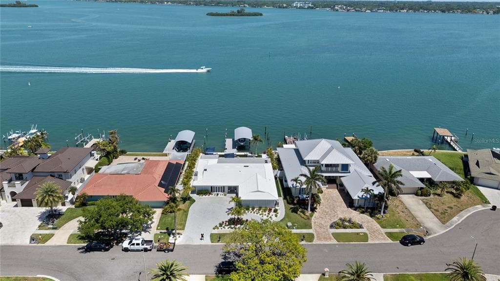 631 HARBOR ISLAND 2