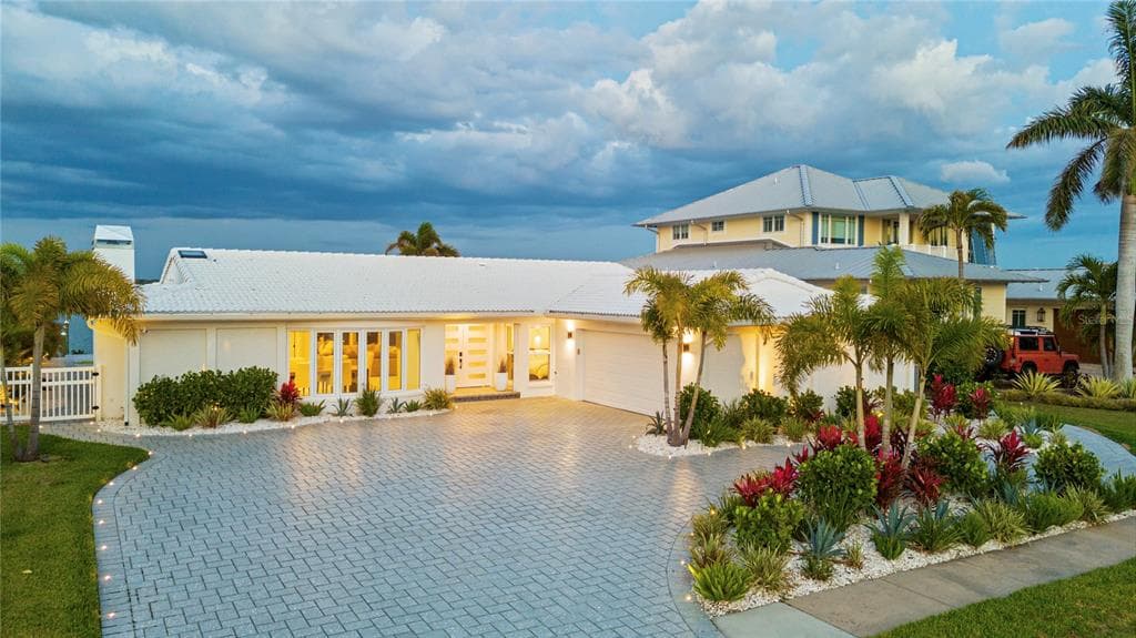 631 HARBOR ISLAND 4