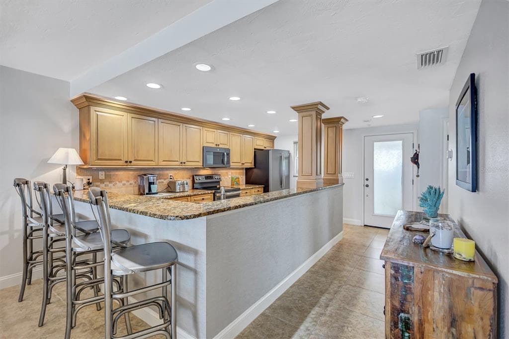 6140 MIDNIGHT PASS ROAD 501 photo 22