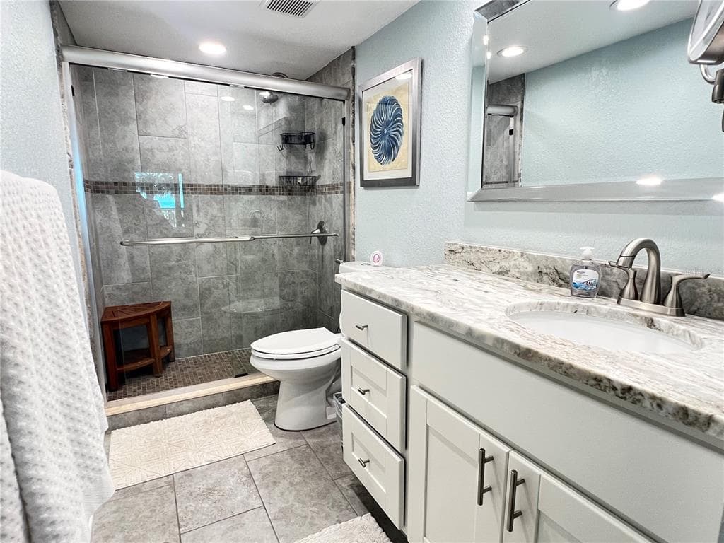 1230 GULF BOULEVARD 304 photo 17