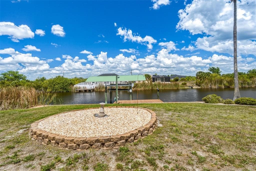 15184 ALDAMA CIRCLE photo 25