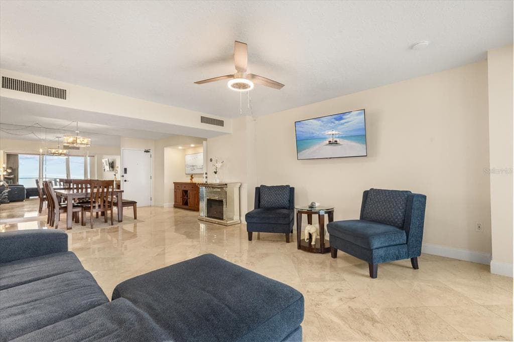 450 S GULFVIEW BOULEVARD 802 photo 9