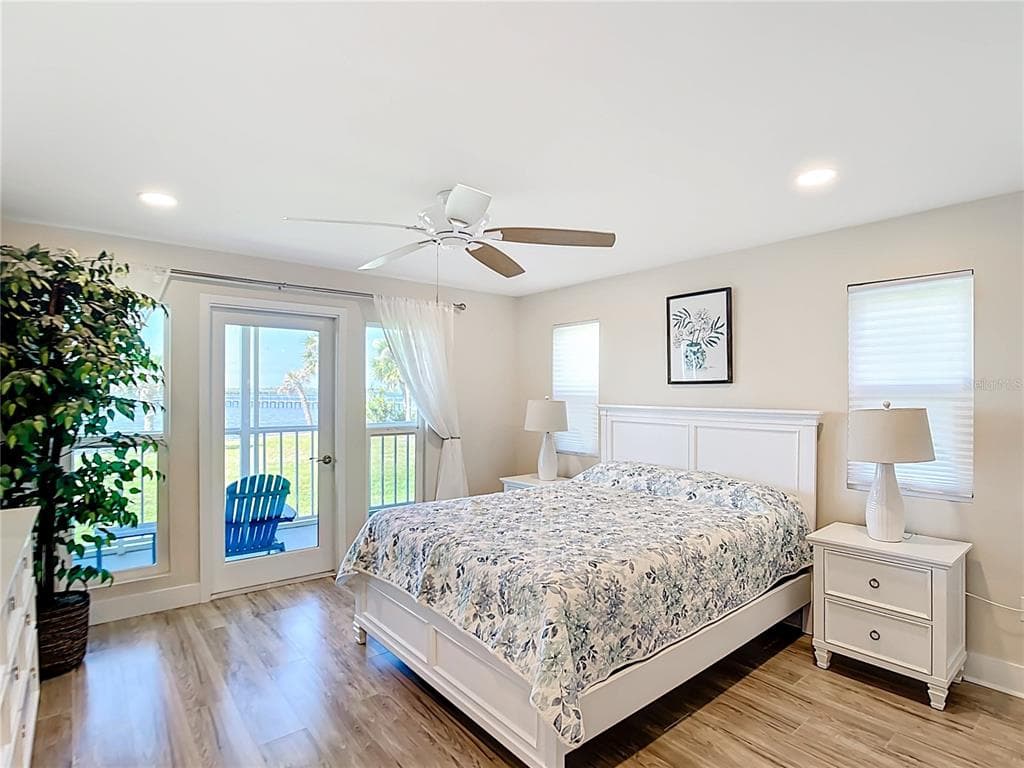 4410 WARREN AVENUE 101 photo 12
