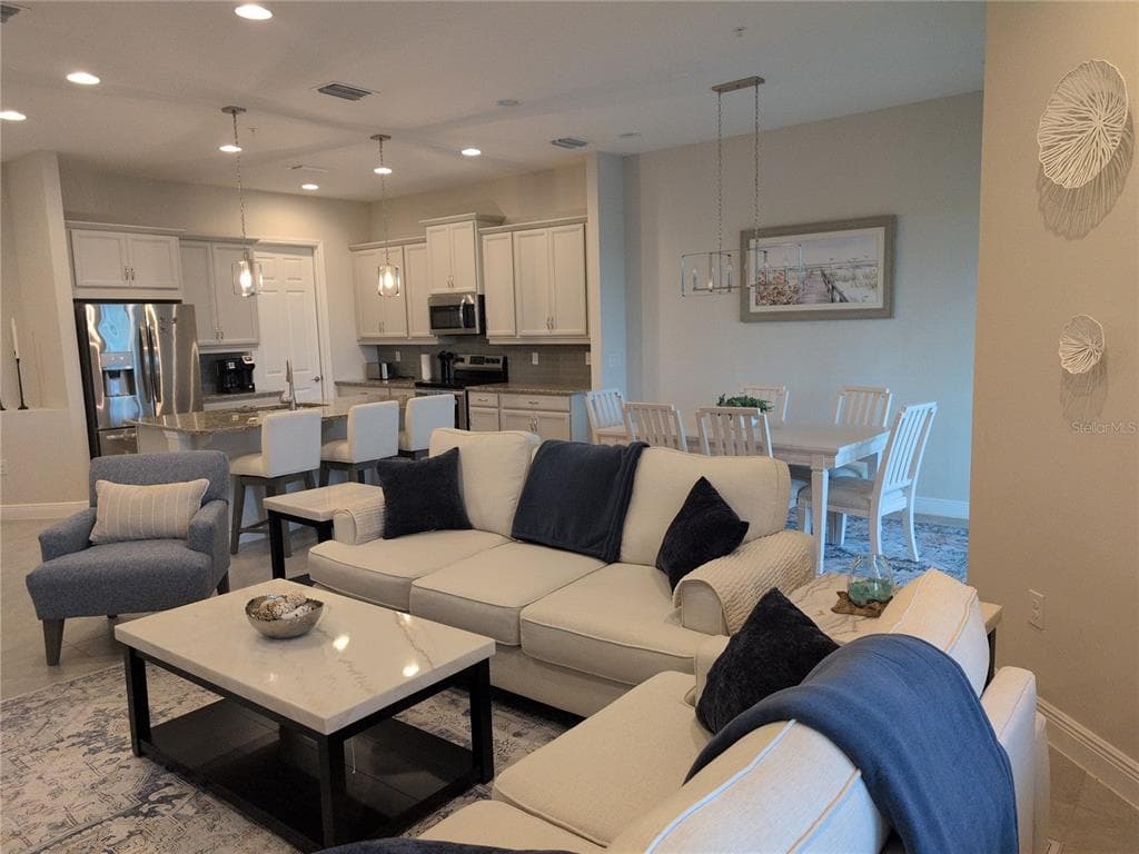 10420 CORAL LANDINGS LANE 115 photo 6