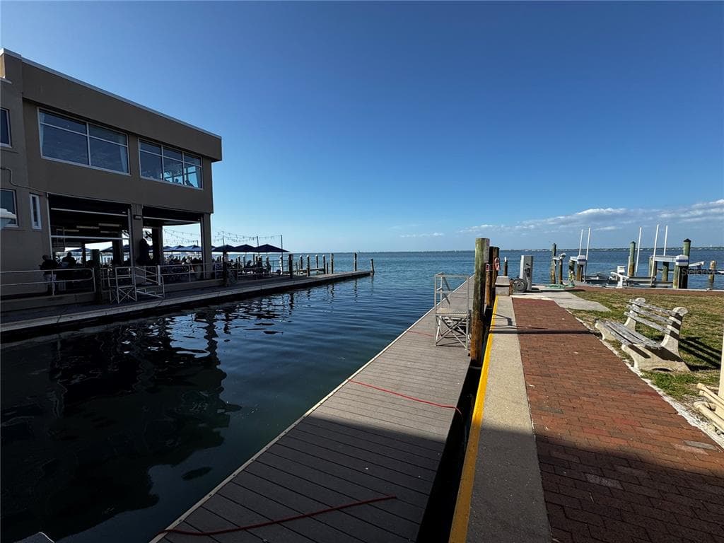 408 GULF OF MEXICO DRIVE #1332 5