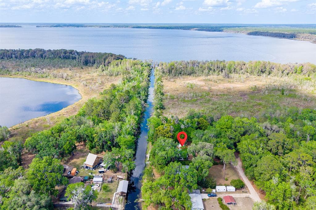 6308 ISLAND ROAD photo 22