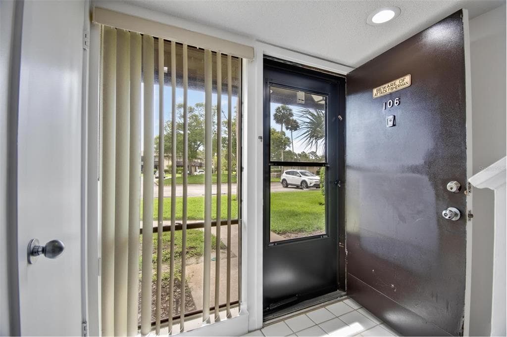 44 CLUB HOUSE DRIVE 106 photo 7