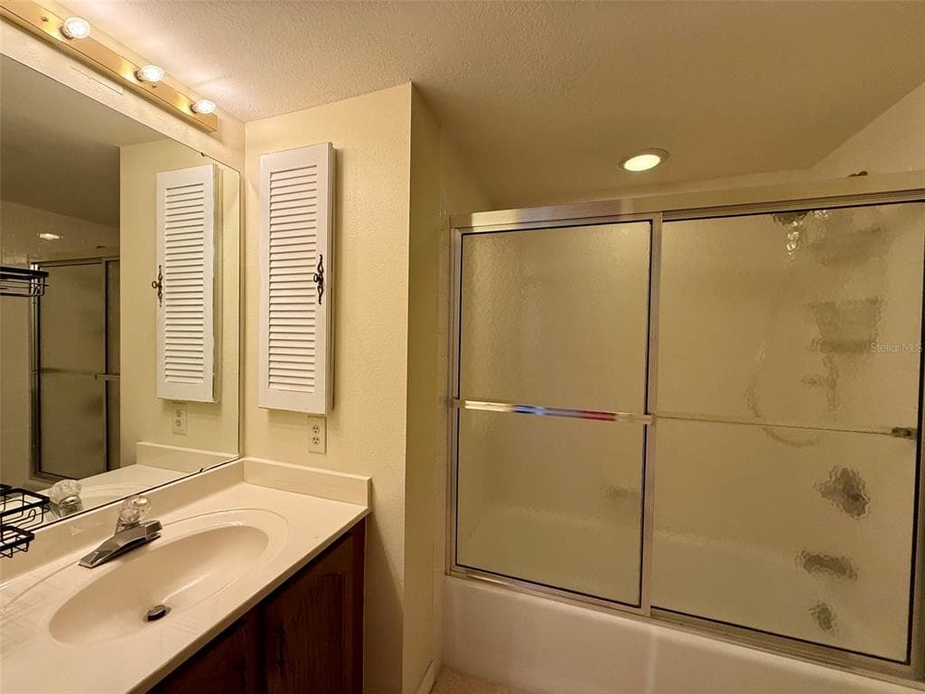 25188 MARION AVENUE E212 photo 23