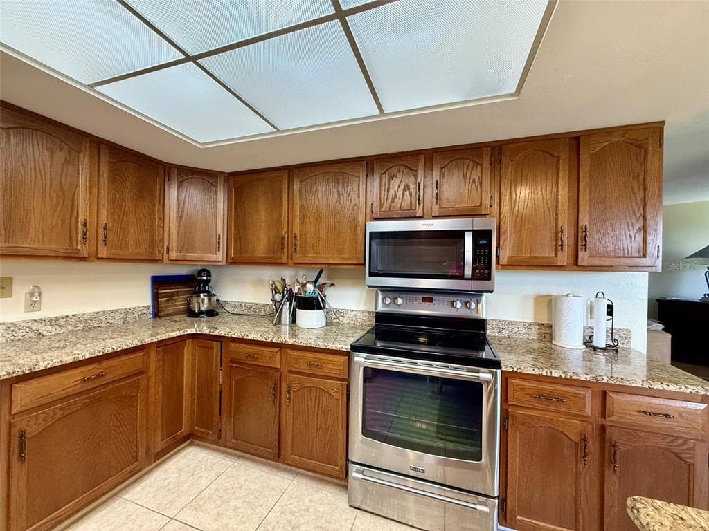 25188 MARION AVENUE E212 photo 7