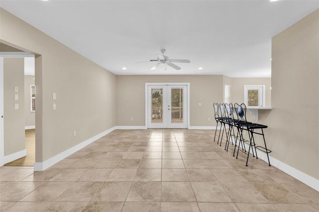 28401 COCO PALM DR photo 25