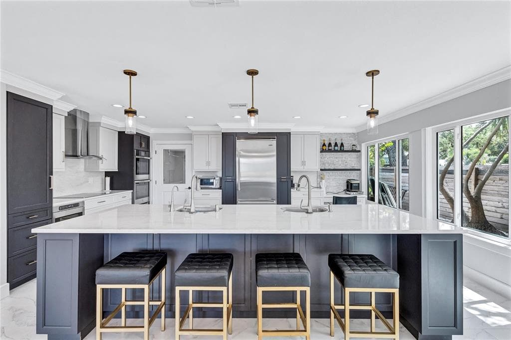 2612 KEYSTONE COURT N photo 8