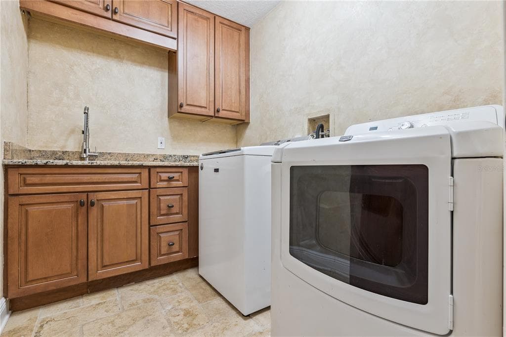 629 MARINER WAY photo 22